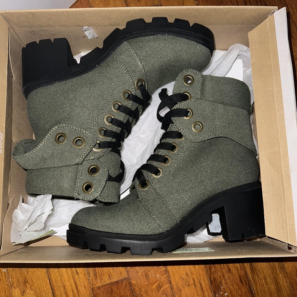 Maurices boots